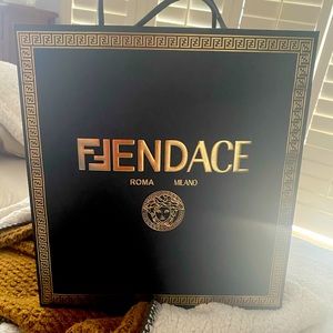 Fendace medium shopping bag